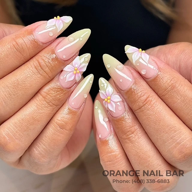 ORANGE NAIL BAR